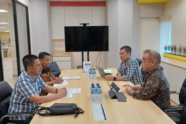 Dinas ESDM Sulbar Dorong Percepatan Pengembangan Energi Baru Terbarukan, Bertemu Direksi PLN Pusat