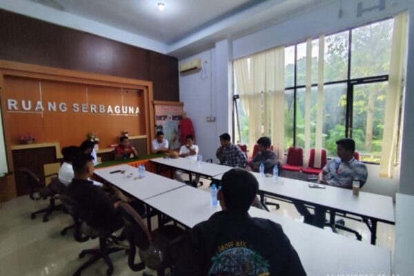Dinas ESDM Sulbar Bersama Badko HMI Sulbar Bahas Transparansi dan Pengawasan Pertambangan